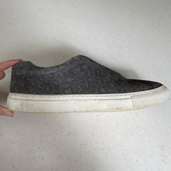 J/SLIDES Gray Leopard Print Heidi Slip On Platform Sneakers - Picture 5 of 9